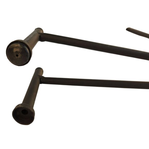 Adjustable Black Metal Display Stand – 18-Inch Foldable Tripod Easel for Art, Si - Picture 9 of 10